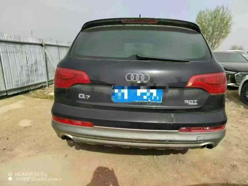 郑州12年奥迪Q76