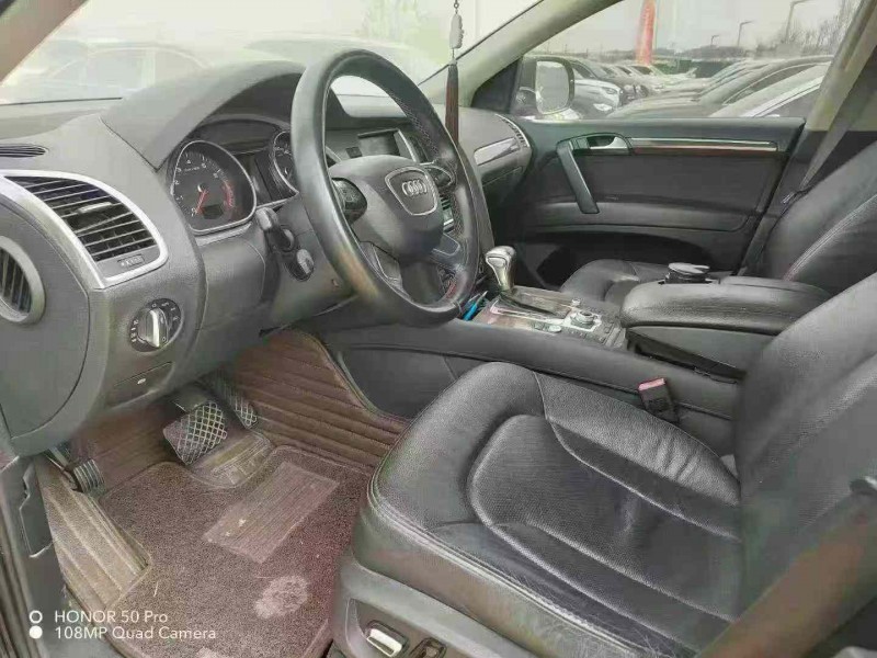 郑州12年奥迪Q78