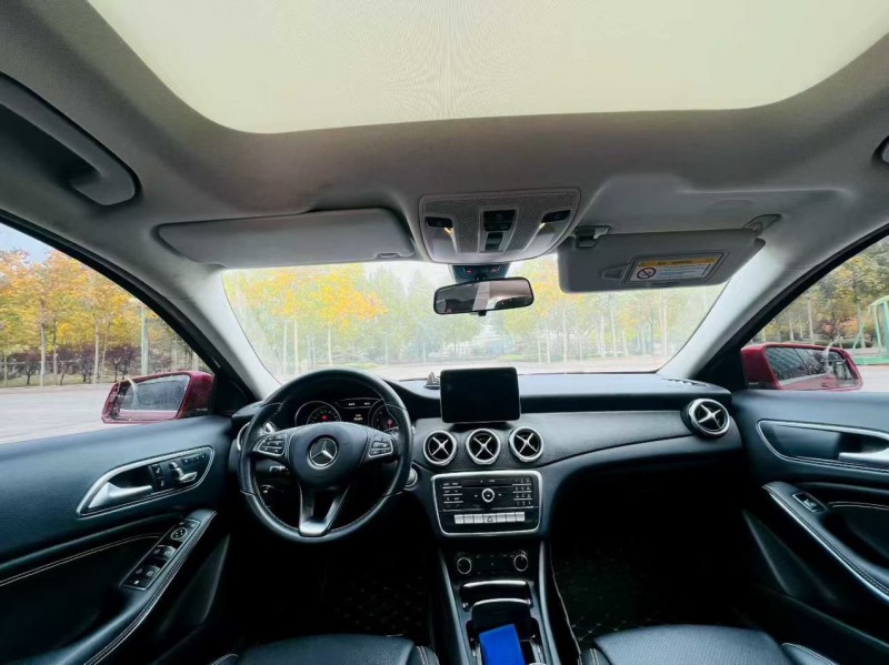 济宁17年奔驰GLA5