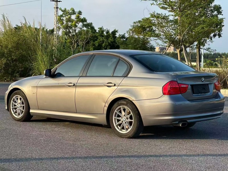 汕头12年宝马3系7