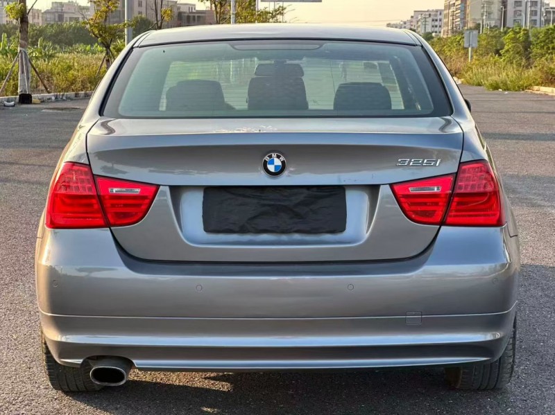 汕头12年宝马3系9