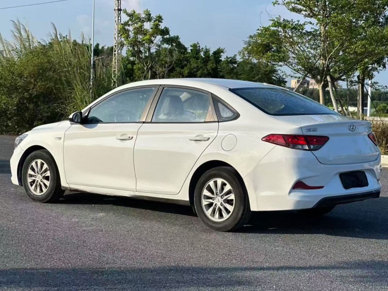 汕头18年现代悦动7