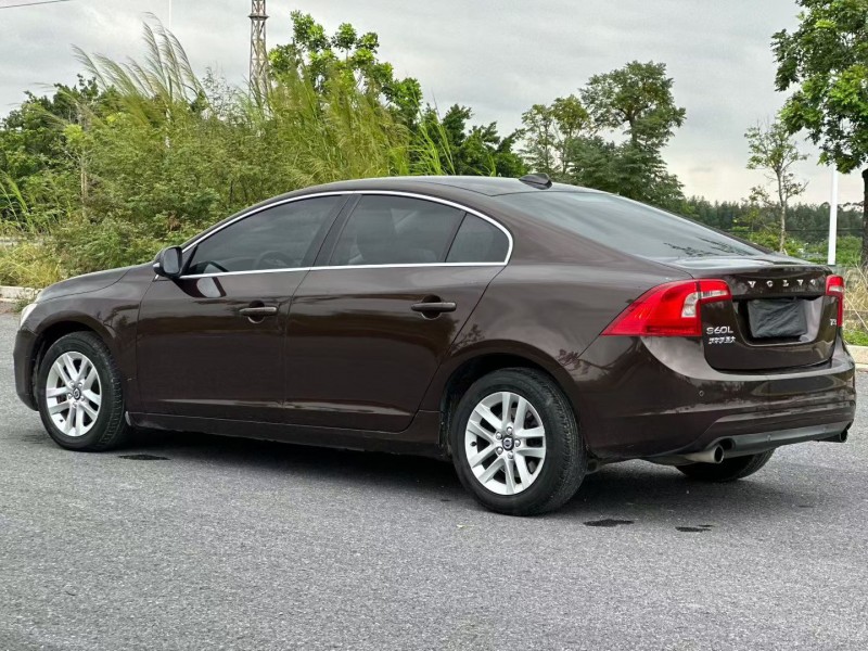 汕头17年沃尔沃S60L7