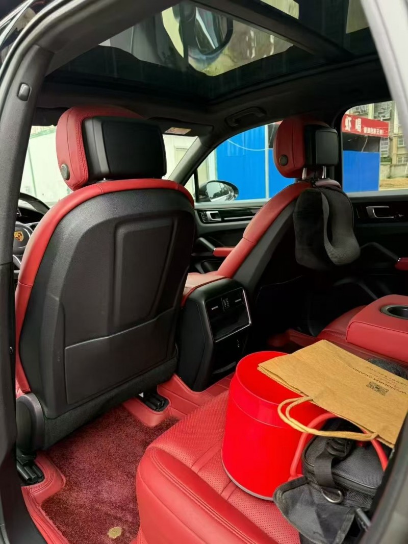 扬州20年保时捷卡宴5