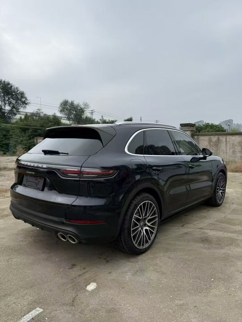 扬州20年保时捷卡宴9