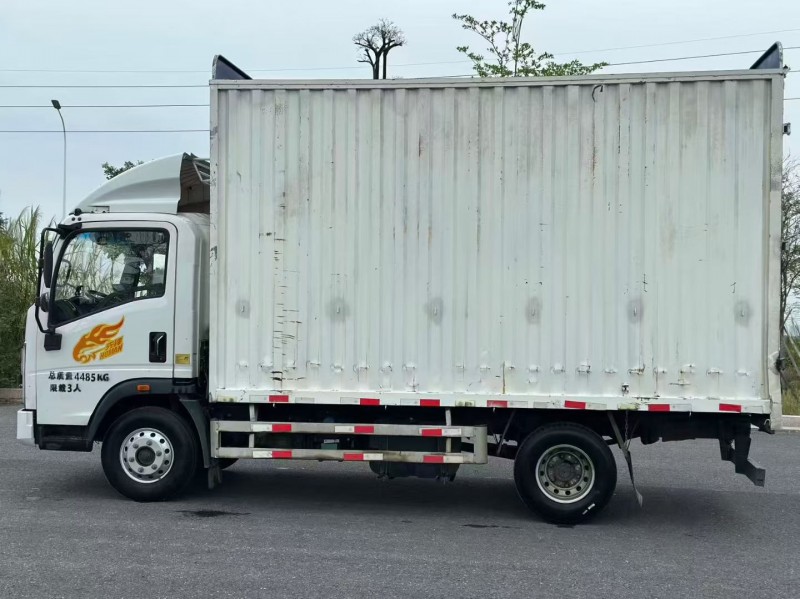 汕头24年卡车系列重汽豪曼3