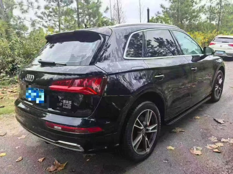 鄂州21年奥迪Q57