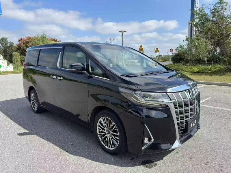 泰州17年丰田埃尔法2