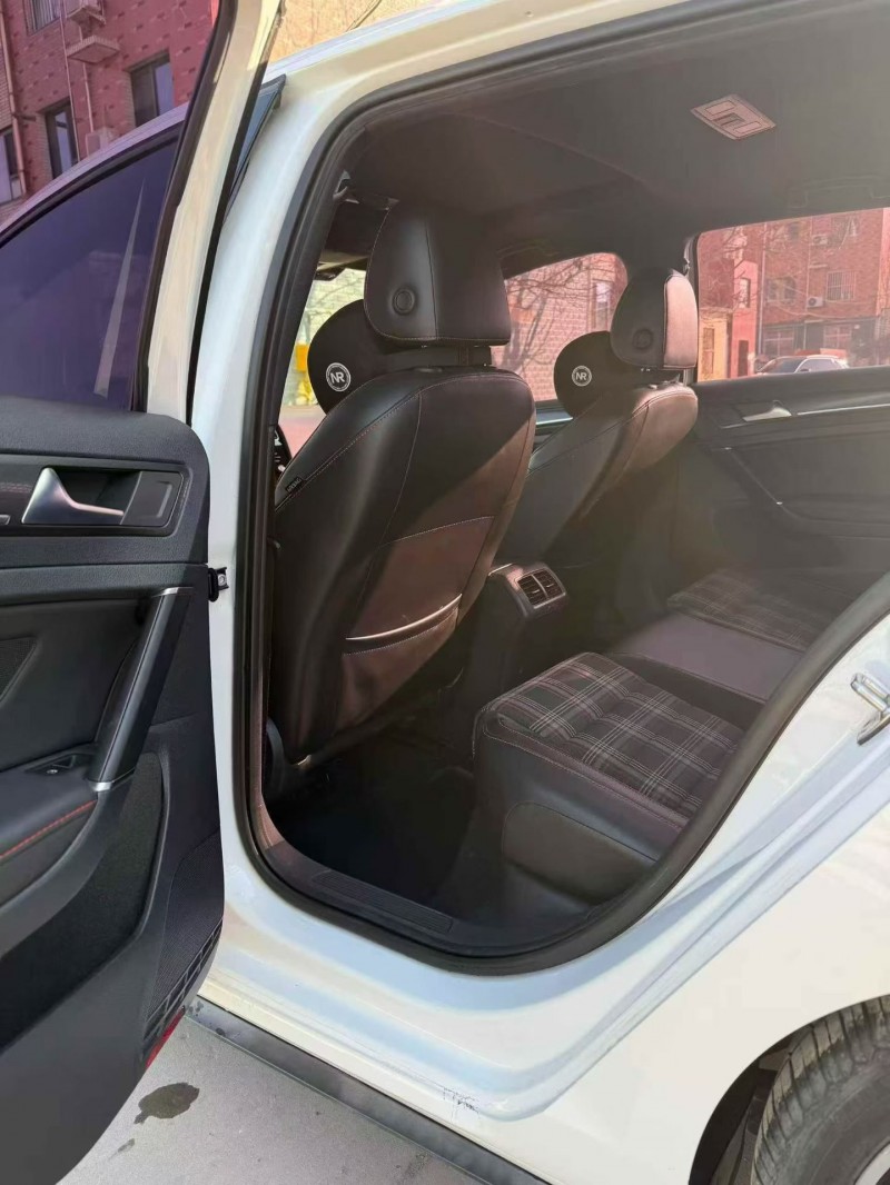 唐山18年大众高尔夫5