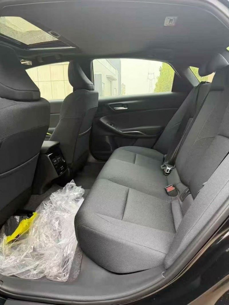 淄博25年丰田亚洲龙4