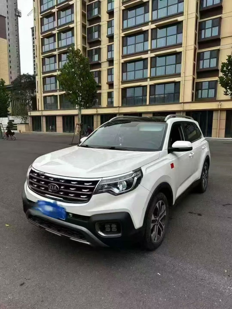 东营18年起亚智跑2