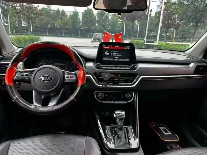 东营18年起亚智跑4