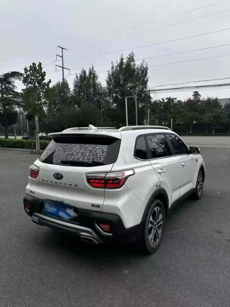 东营18年起亚智跑8