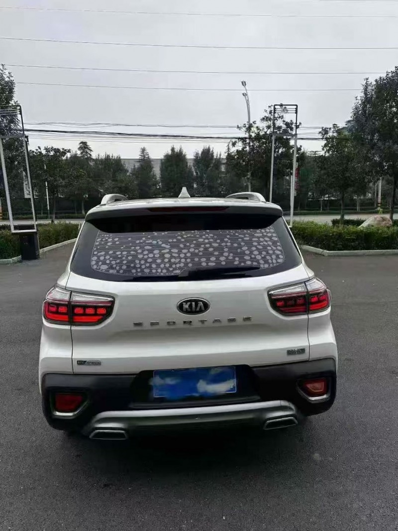 东营18年起亚智跑9