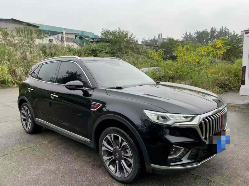 成都21年红旗HS52