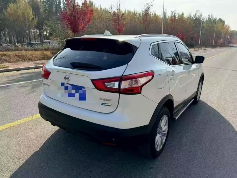 秦皇岛17年日产逍客7