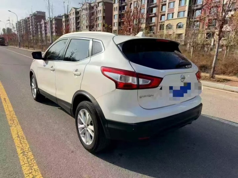 秦皇岛17年日产逍客9