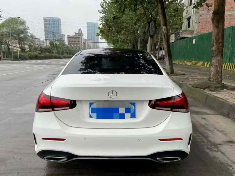 成都21年奔驰A9