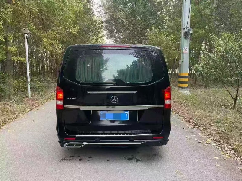 济南20年奔驰威霆9