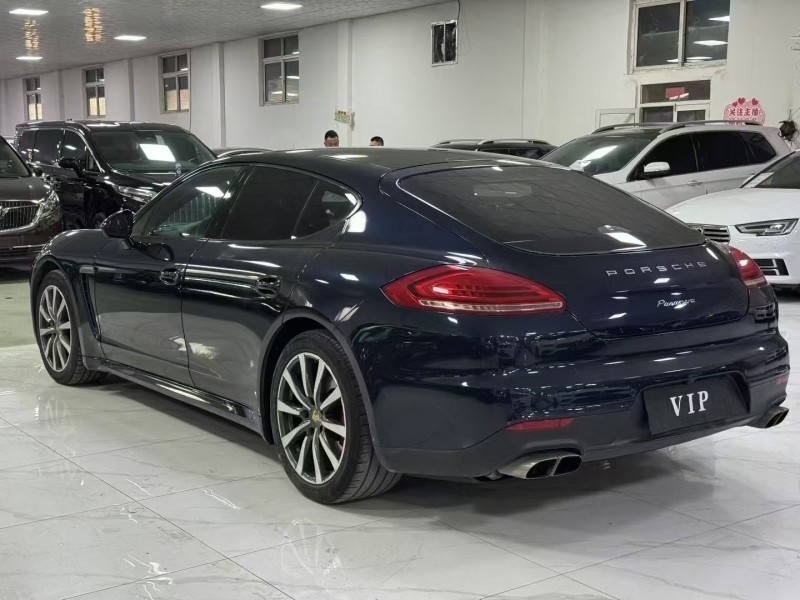 廊坊16年保时捷帕拉梅拉8