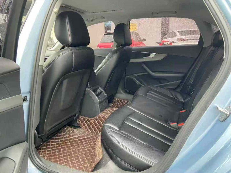 成都18年奥迪A4L5