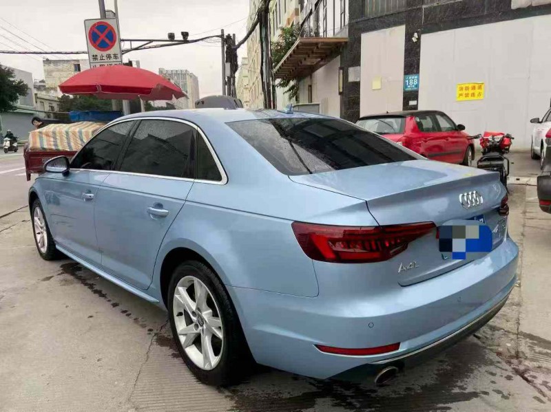 成都18年奥迪A4L7
