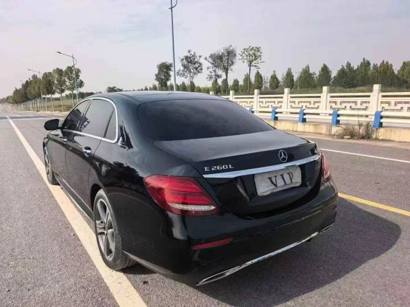 郑州20年奔驰E8