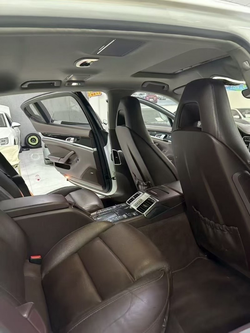 廊坊16年保时捷帕拉梅拉6