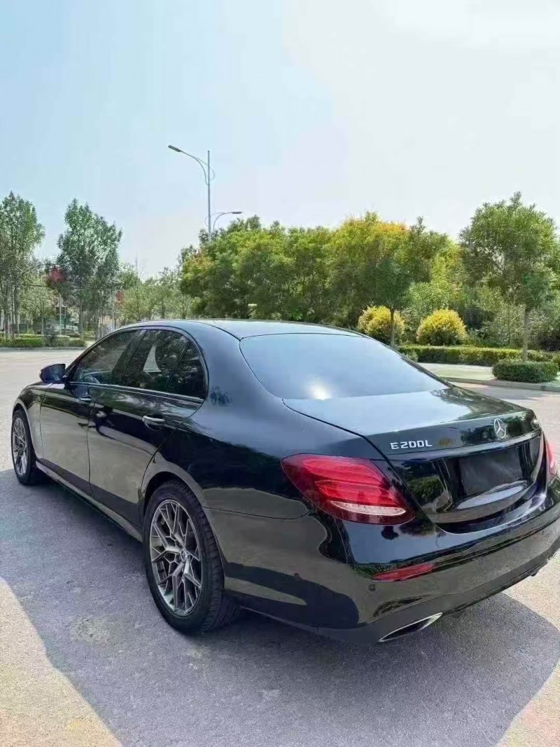 保定17年奔驰E9