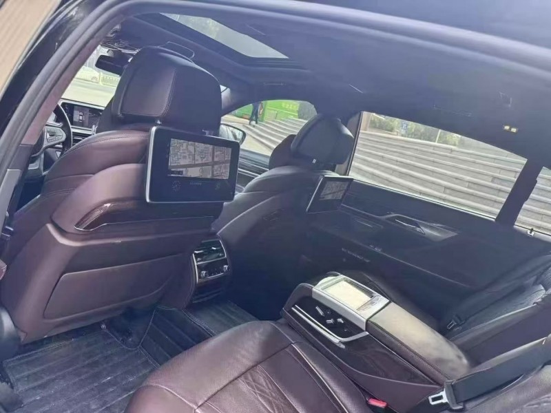 宝鸡16年宝马7系4