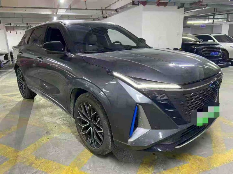 成都24年长安汽车欧尚2