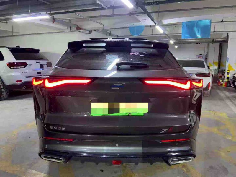 成都24年长安汽车欧尚8