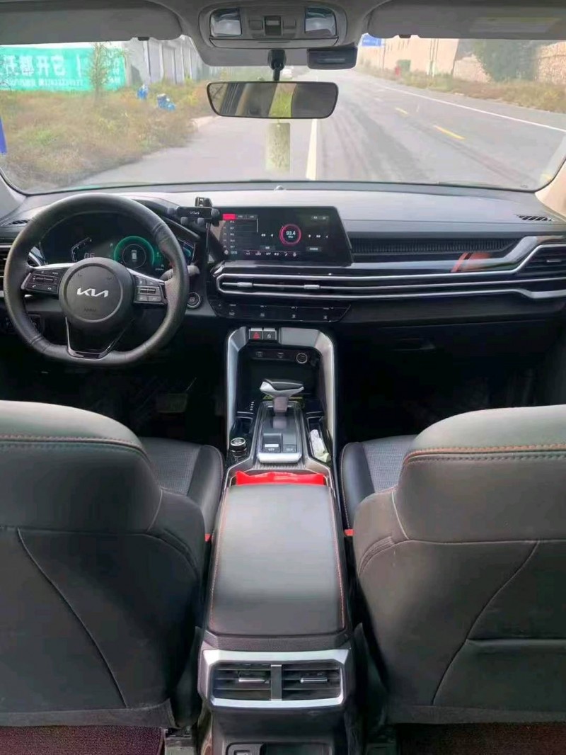 邯郸22年起亚智跑5