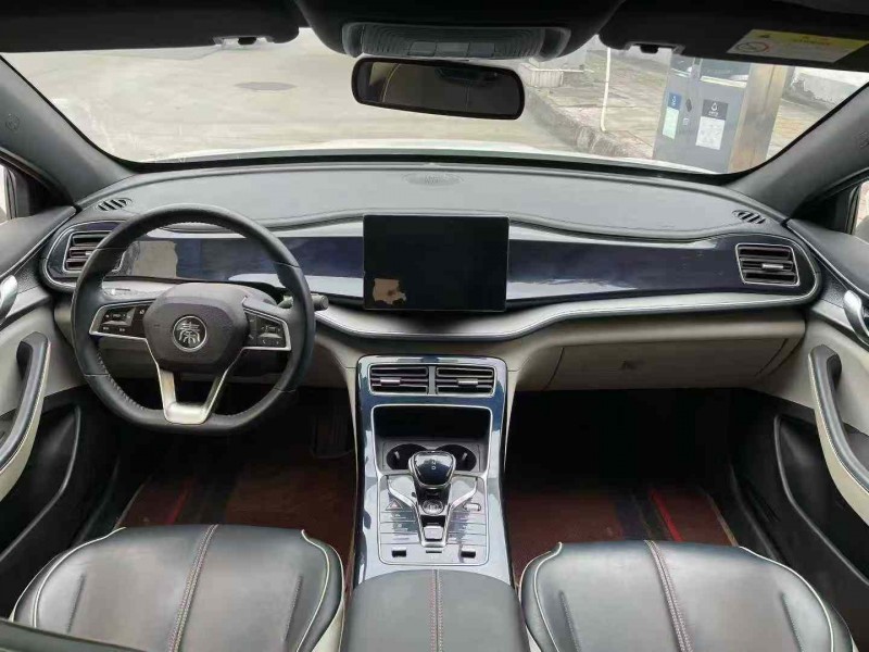 成都22年比亚迪秦5