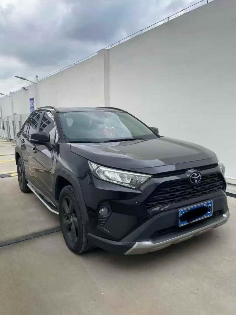 连云港23年丰田RAV43