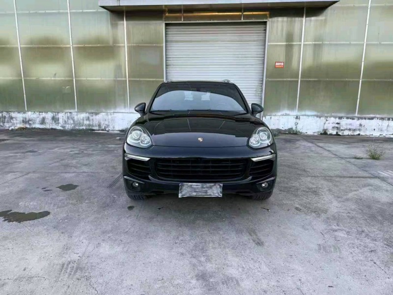 徐州17年保时捷卡宴1