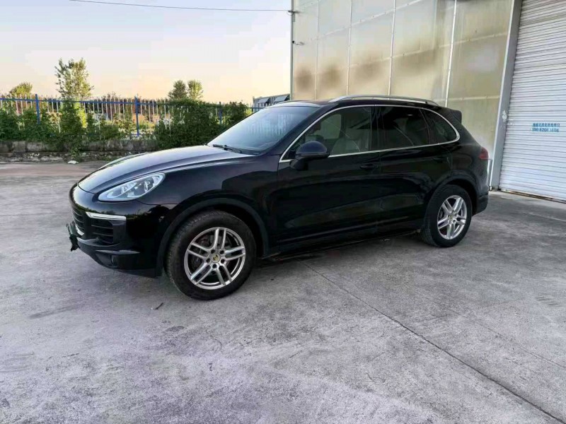 徐州17年保时捷卡宴3