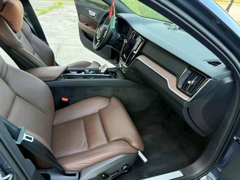 徐州23年沃尔沃S60L5