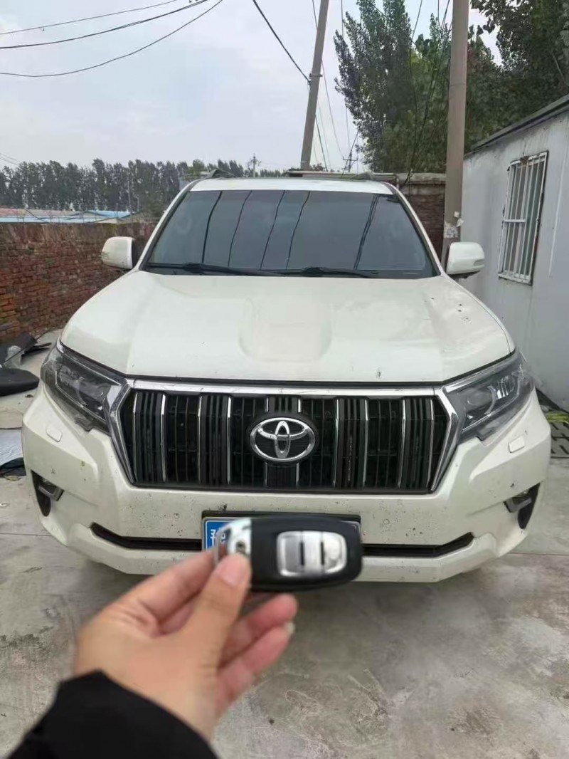 安阳19年丰田普拉多1