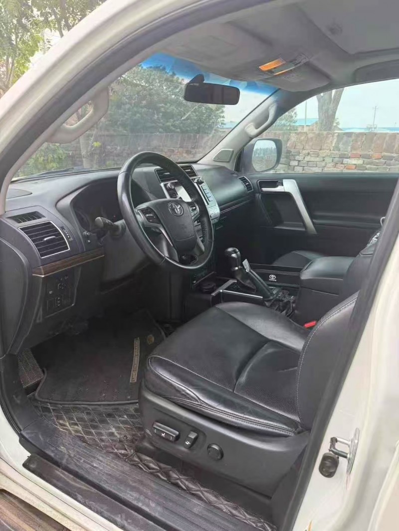 安阳19年丰田普拉多4