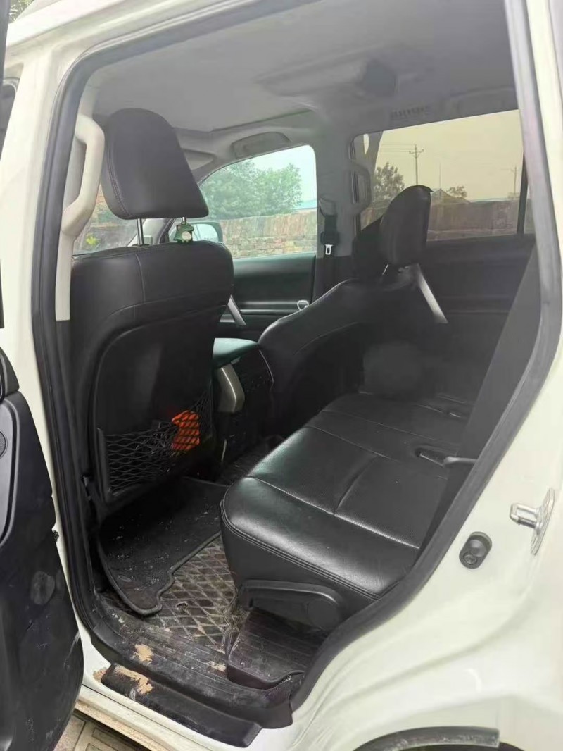 安阳19年丰田普拉多5