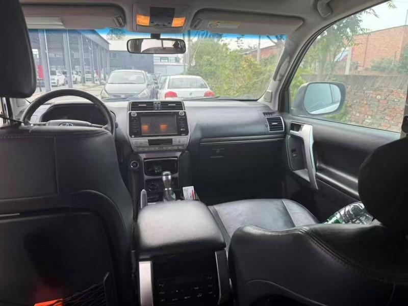 安阳19年丰田普拉多6