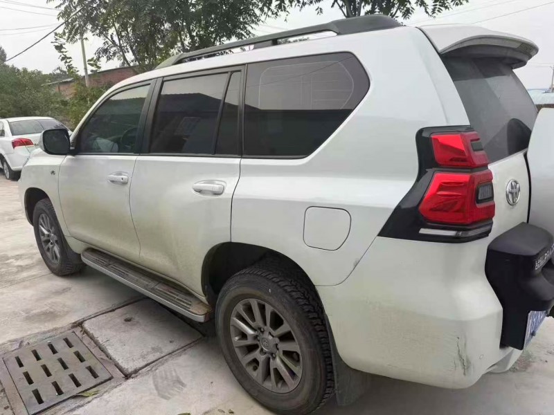 安阳19年丰田普拉多7