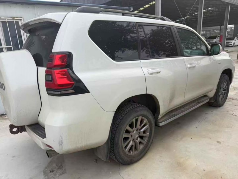 安阳19年丰田普拉多8