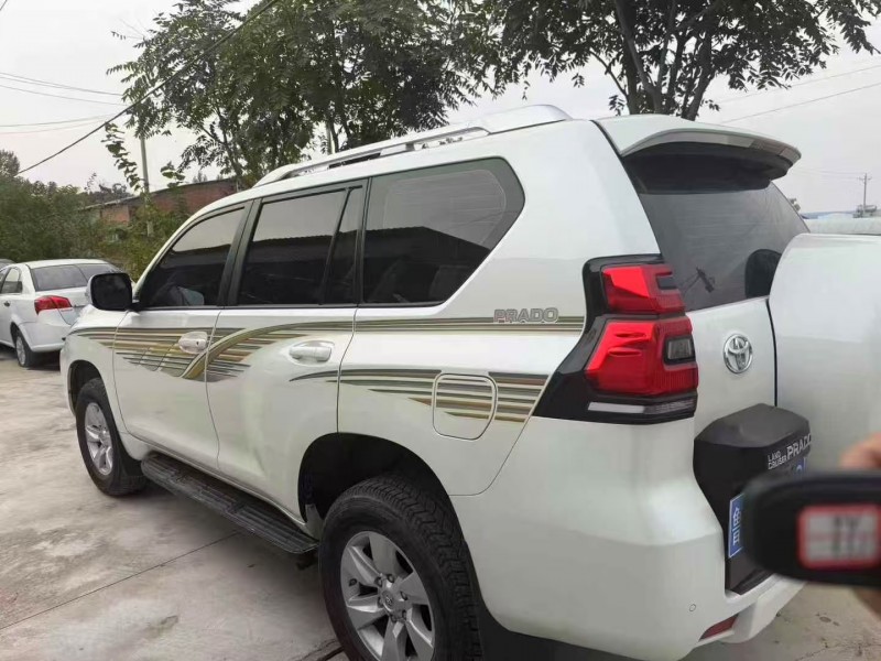 安阳18年丰田普拉多7