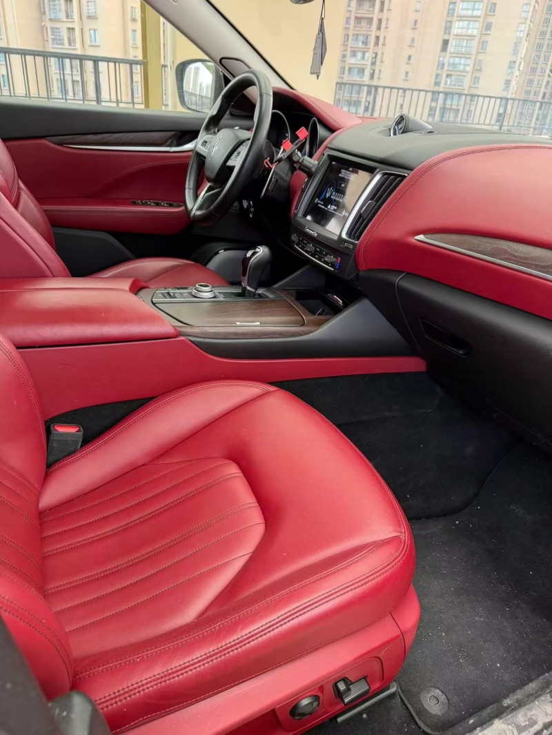 常州17年玛莎拉蒂Levante4