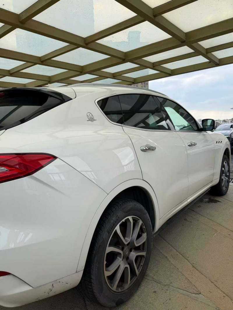 常州17年玛莎拉蒂Levante9