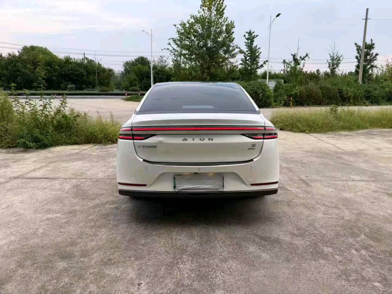 徐州22年传祺埃安S9