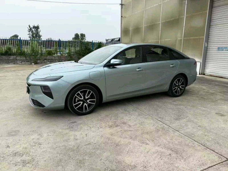 徐州25年荣威D62