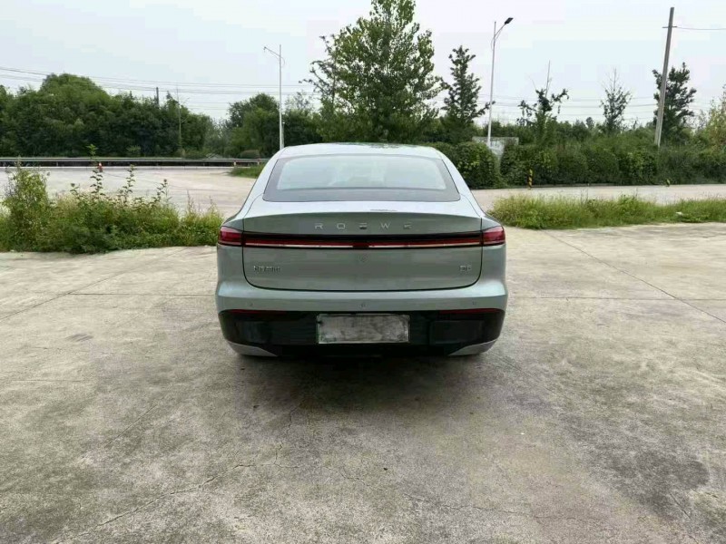 徐州25年荣威D69